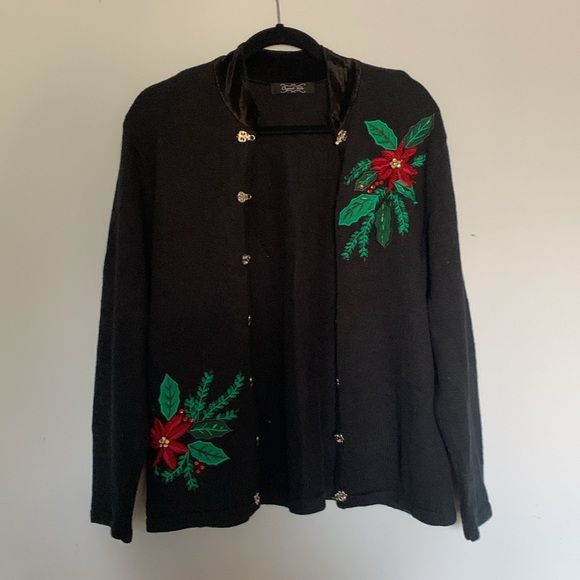 Vintage Christmas Poinsettia Cardigan 🎄 - Picture 2 of 5